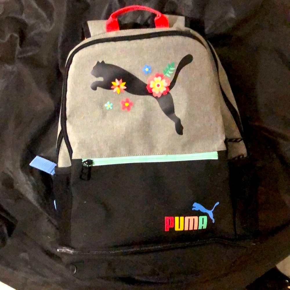 Women’s/Juniors Puma full size Backpack